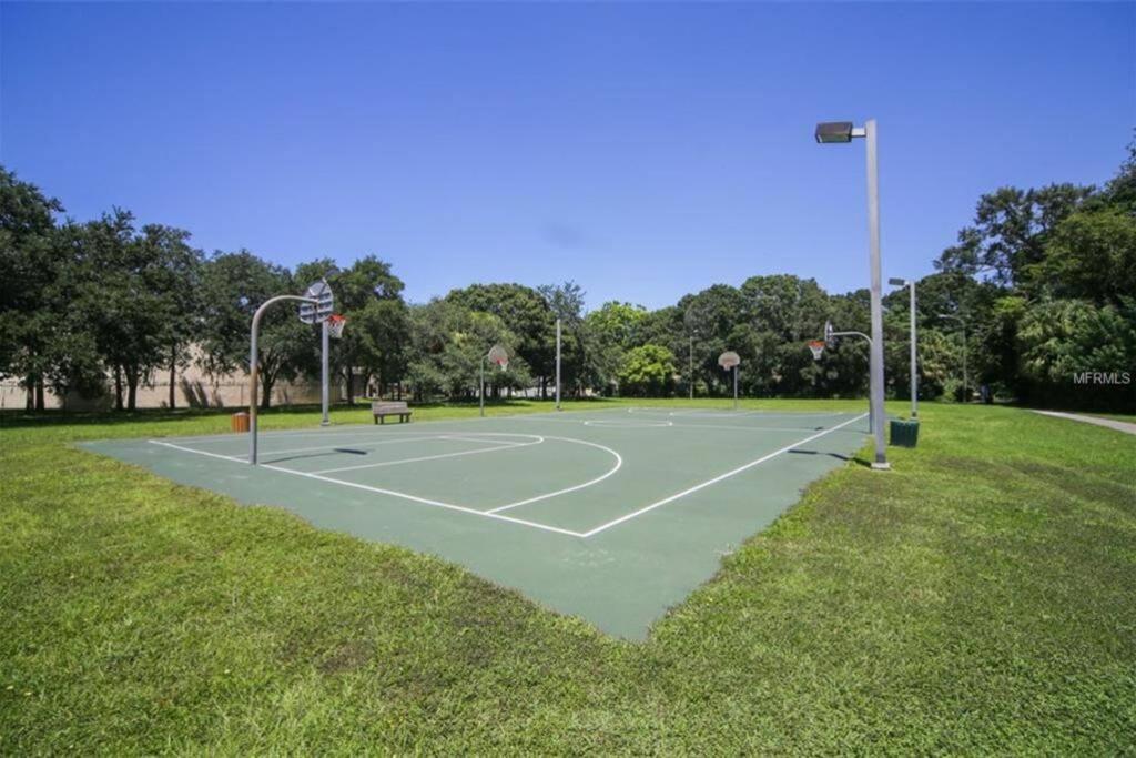 One Bed Suite Near Beaches And Downtown Sarasota megye Kültér fotó
